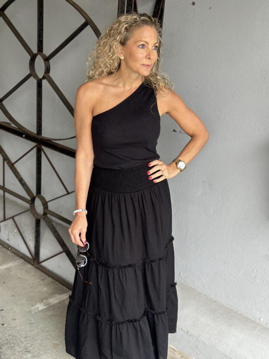 Basicapparel Ludmilla One Shoulder Top Black