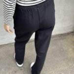 By basic Naja Pants