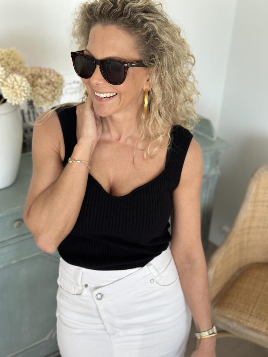 Urban Pioneers Freja Top Black