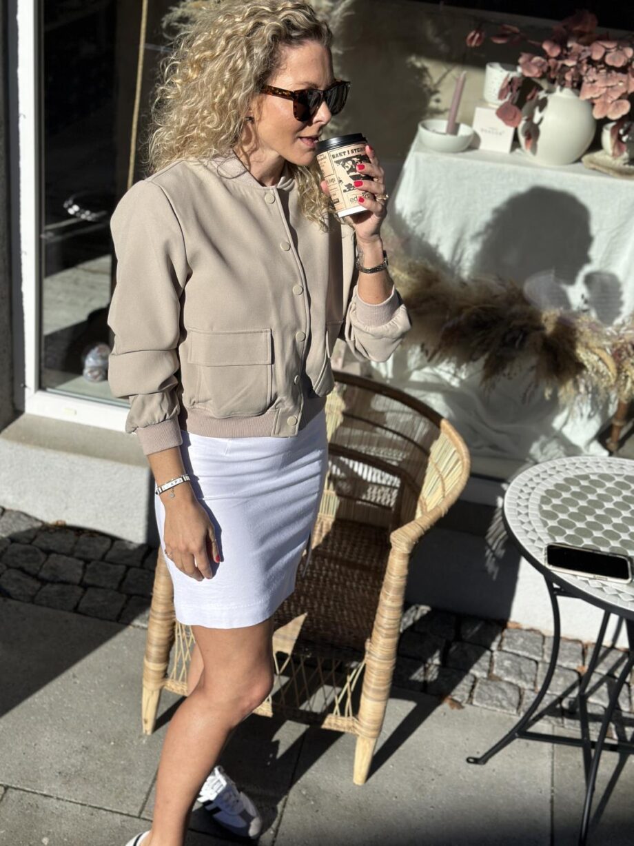Urban Pioneers Zaliki Skirt White