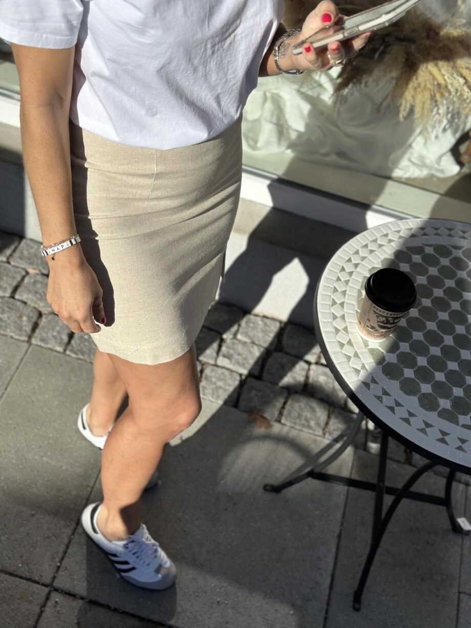 Urban Pioneers Zaliki Skirt Sand
