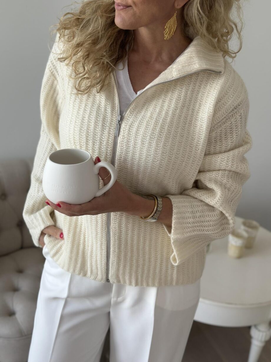 Urban Pioneers Majken Cardigan Crem