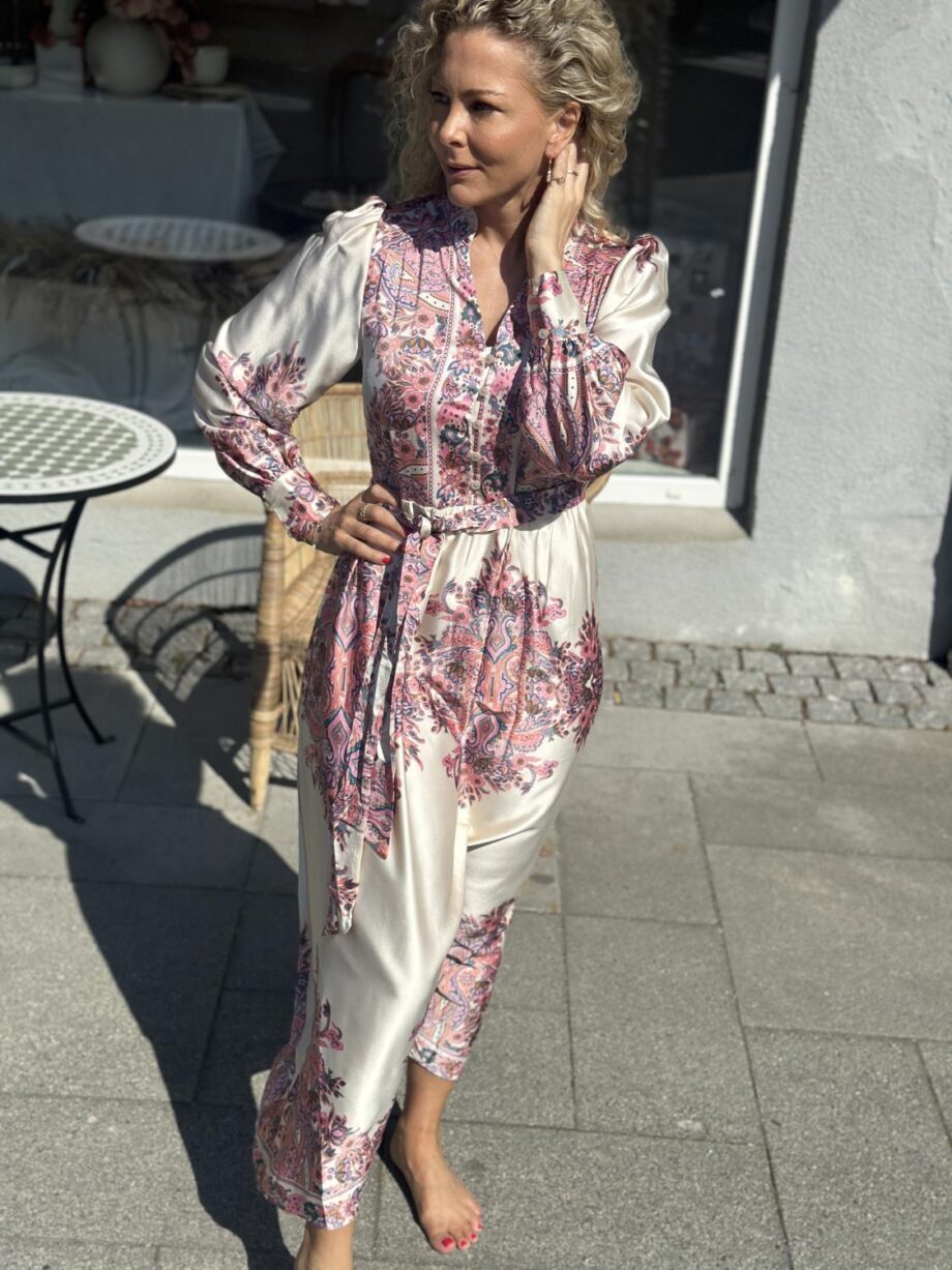 Neo Noir Nova Paisley Border Dress Light Pink
