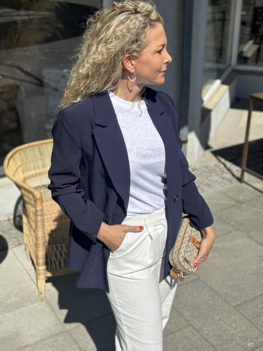 Urban Pioneers Devaki Blazer Navy