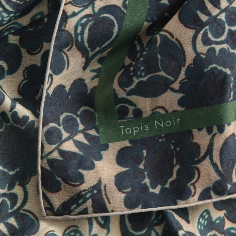Tapis Noir Light Blue Bloom Scarf 67x67