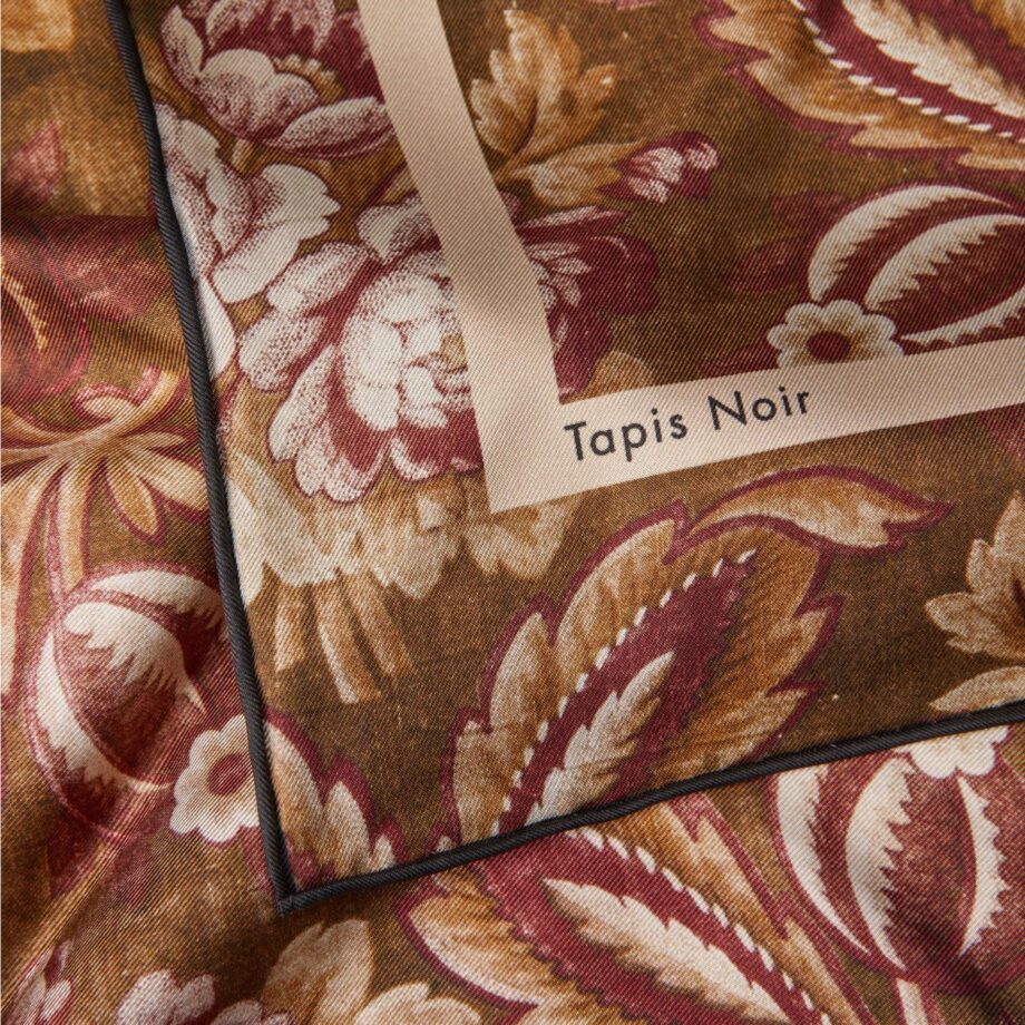Tapis Noir Small Classical Golden Bloom Scarf 67x67