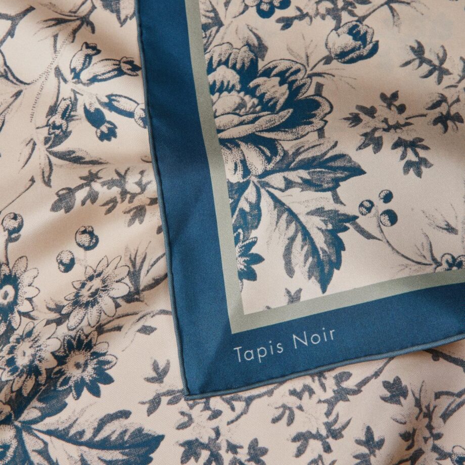 Tapis Noir Classical Blue Toile Scarf 88x88