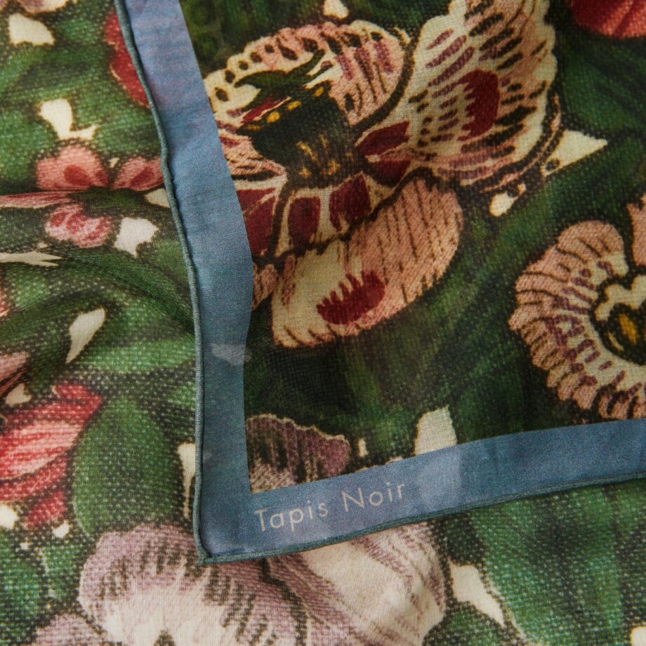 Tapis Noir Light Green Bloom Scarf 67x67