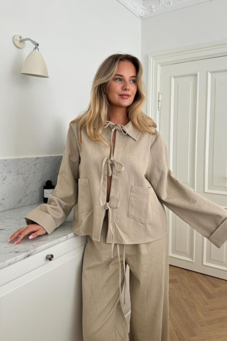 BY IC Karla Tie Top Beige