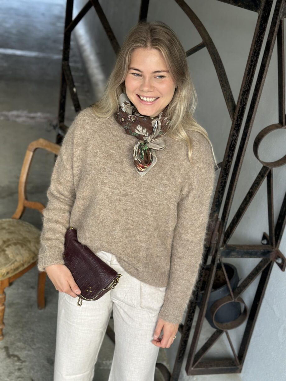 Urban Pioneers Babsan Sweater Dark Sand