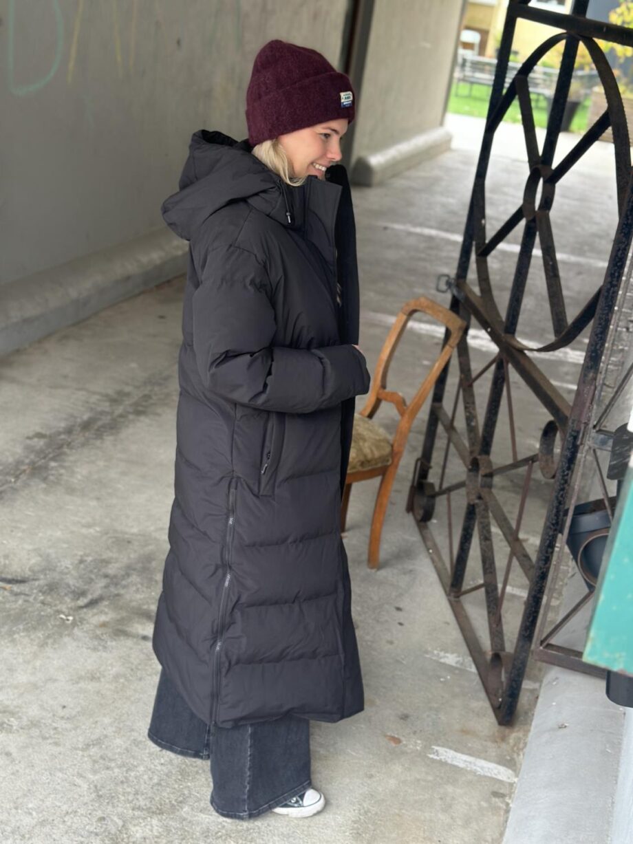Urban Pioneers Ida Down Coat Black