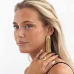 Timi of Sweden Lisanne Long Arched Chain
