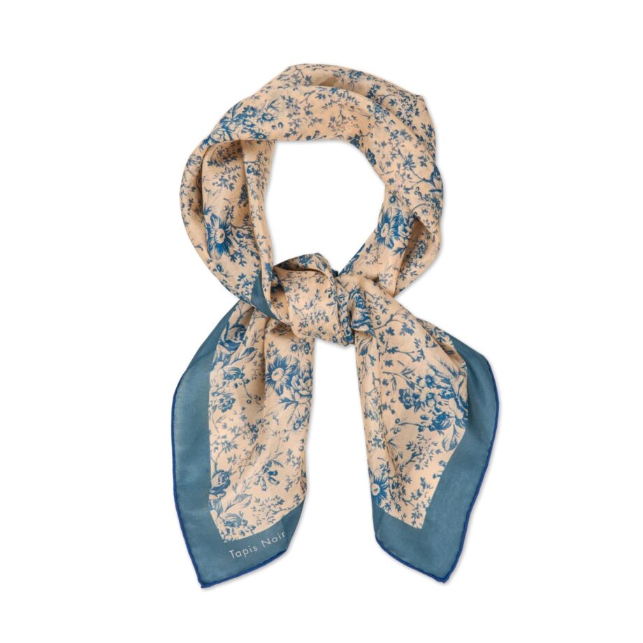 Tapis Noir Light Blue Flower Toile Scarf 67x67