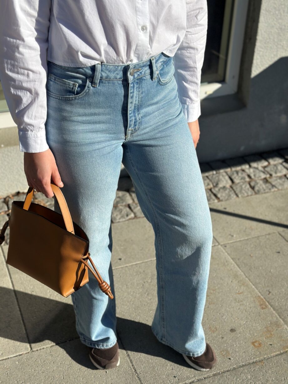 My Essential Wardrobe 35 The Louis High Wide Light Blue 32"