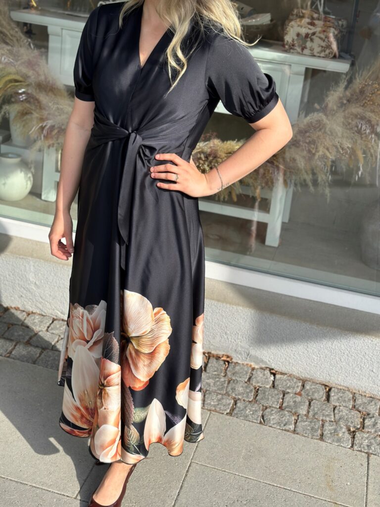 Karmamima Faye Dress Maxi Blossom