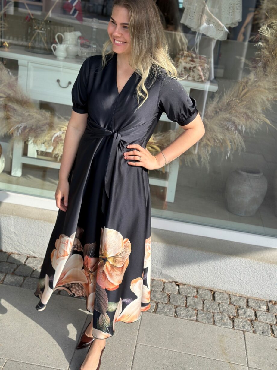 Karmamima Faye Dress Maxi Blossom