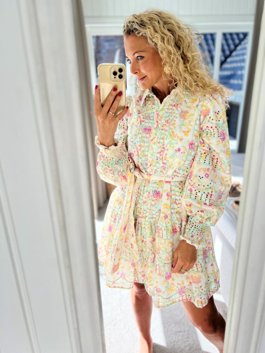 YAS Mellia Embroidered Dress