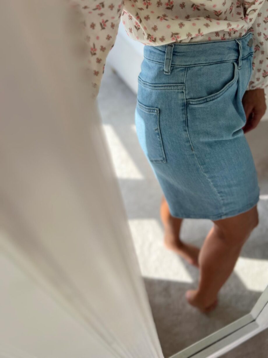 Selected Femme Anya-Gry Pleat Denim Shorts