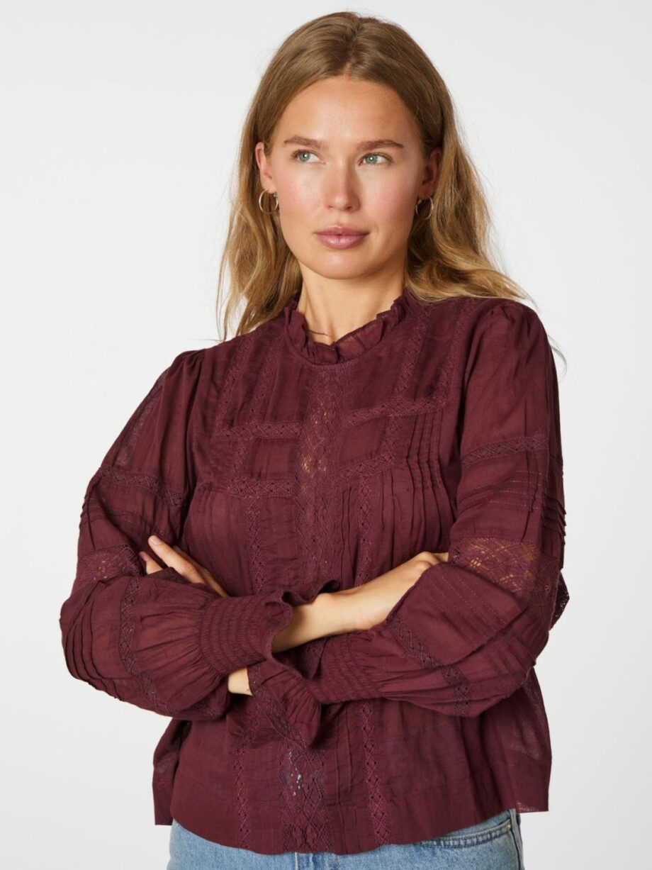 Neo Noir Ebba Voile Blouse Burgundy