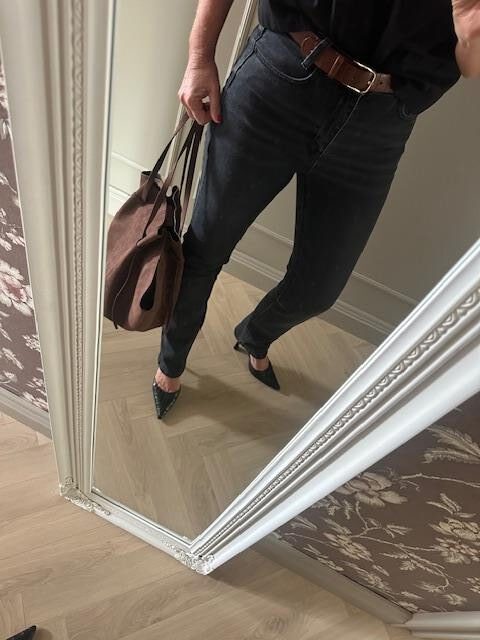 My Essential Wardrobe Isa 139 High Straight