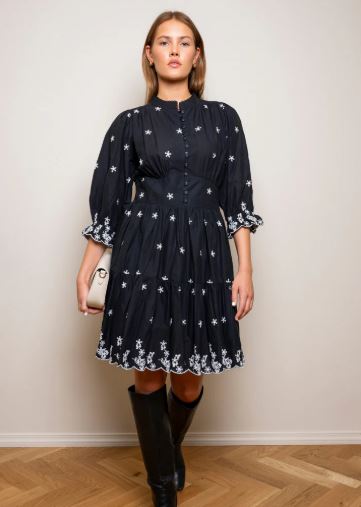 Miss Maya Scarlett Dress Noir Embroidery
