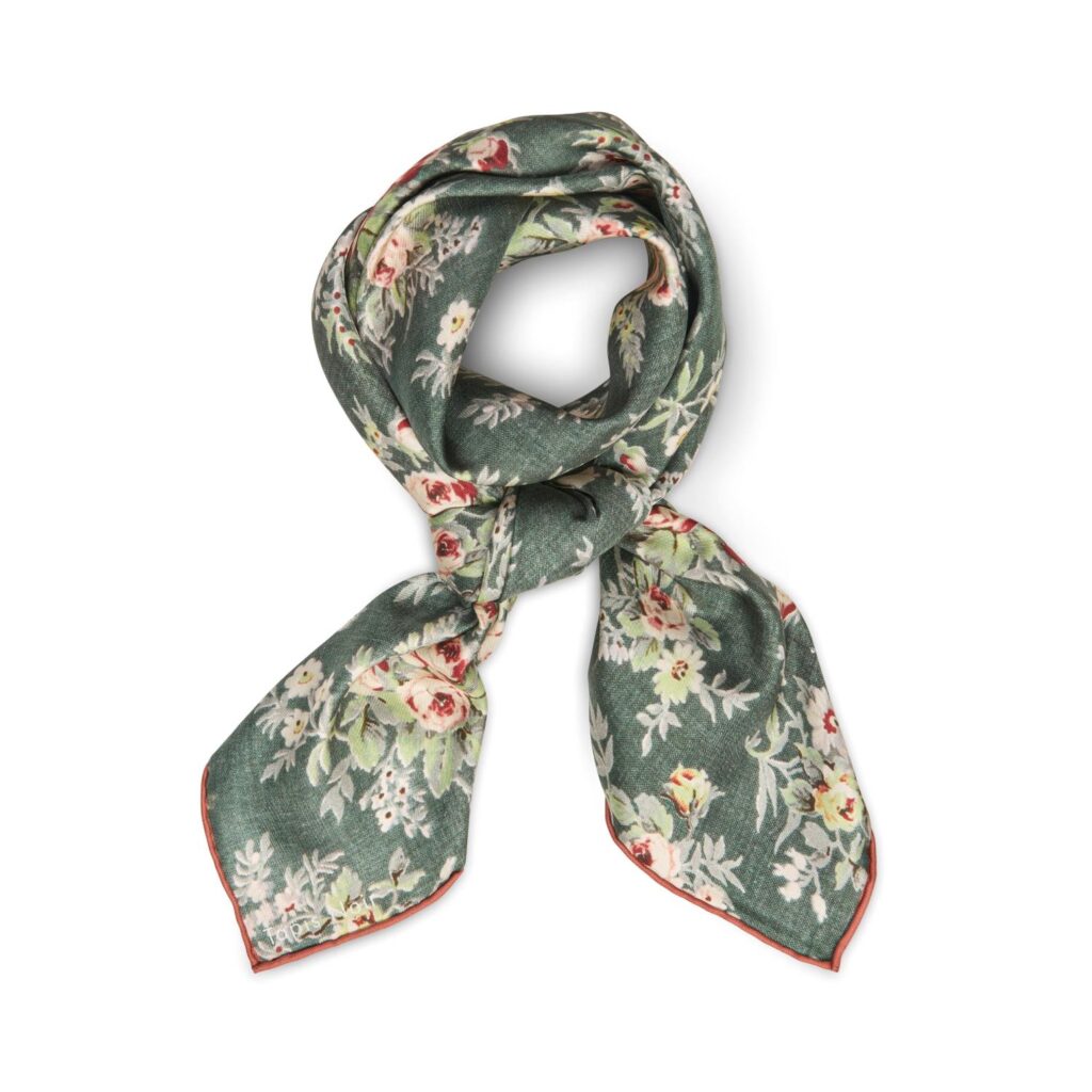 Tapis Noir Classical Darcy Scarf 88×88