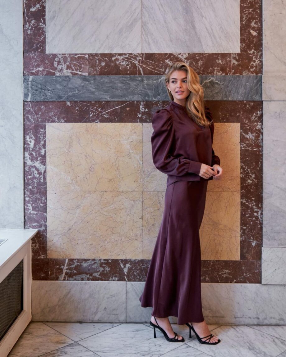 Neo Noir Rosslyn Heavy Sateen Blouse Burgundy