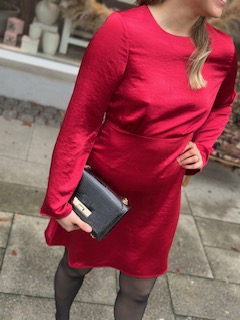 YAS Vima Open Back Dress Jester Red