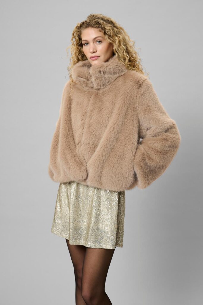 My Essential Wardrobe ALexa Fur Jacket Greige