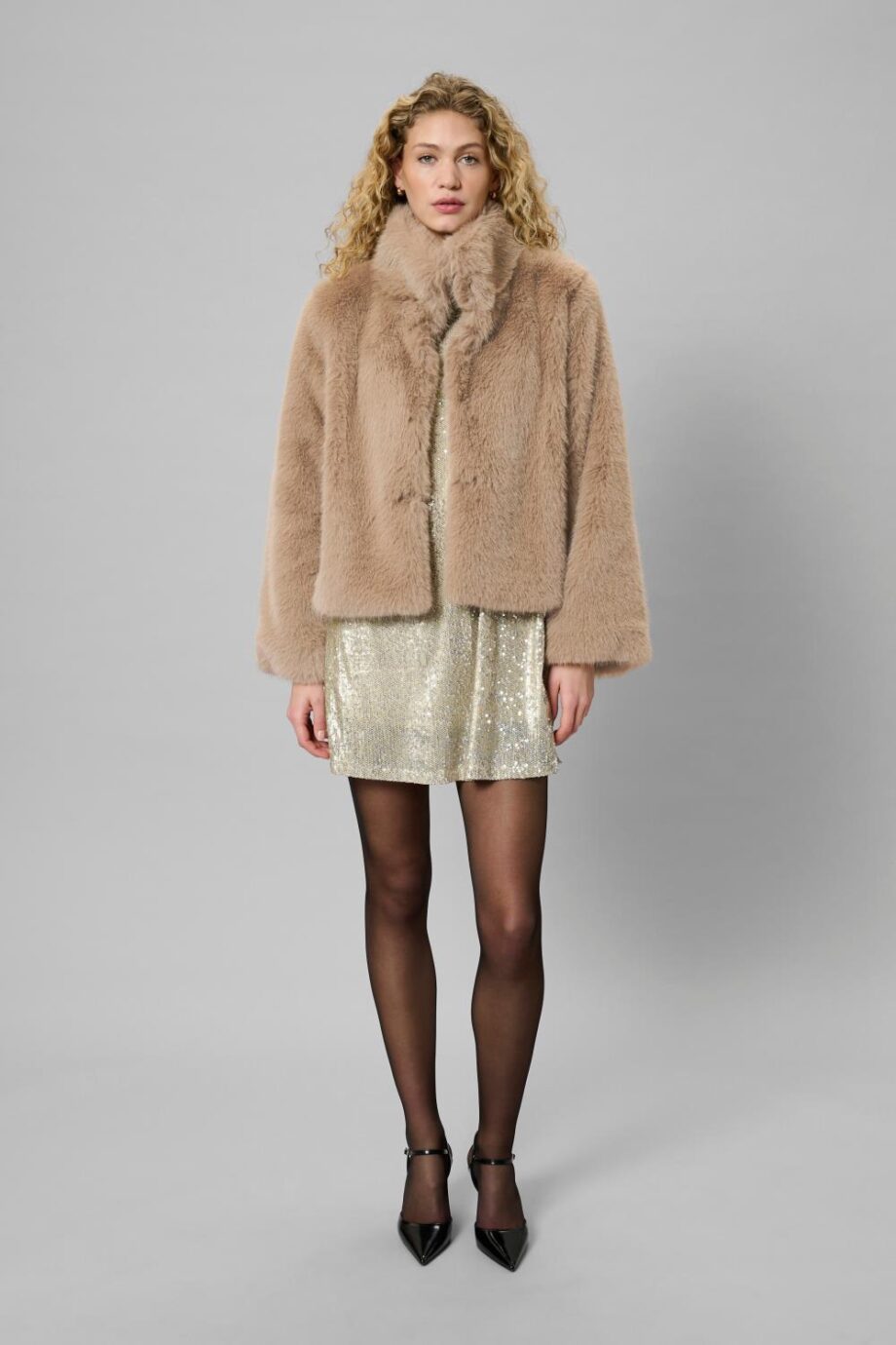My Essential Wardrobe Alexa Fur Jacket Greige