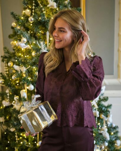 Neo Noir Amara Big Embroidery Blouse