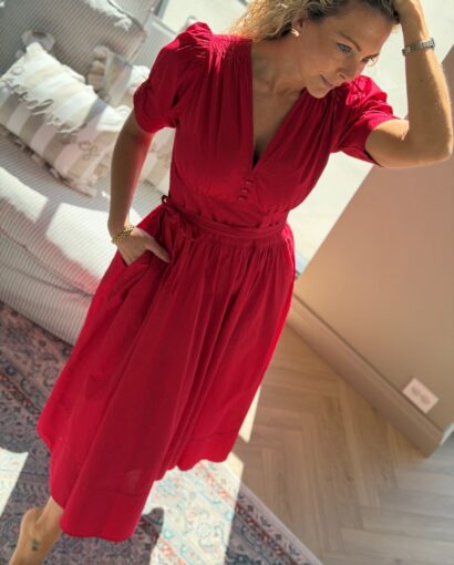 MissMaya Maria Dress City Red Poplin – Rød sommerkjole i bomullspoplin