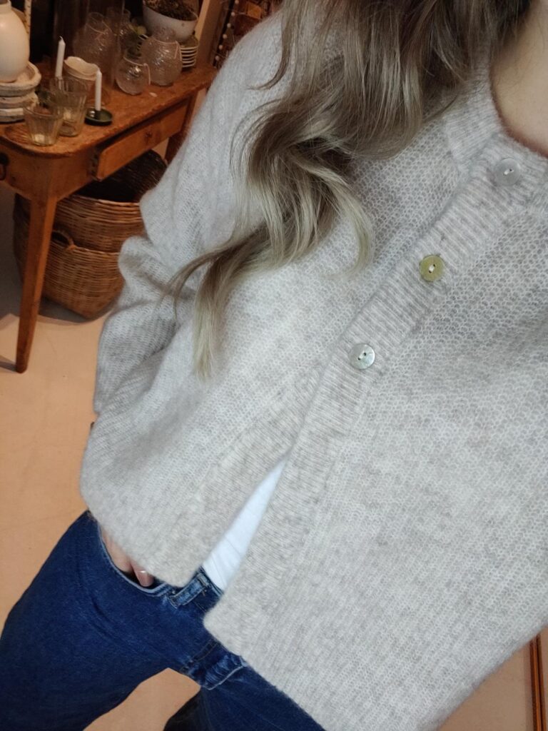 Urban Pioneers Santina Cardigan Light Sand