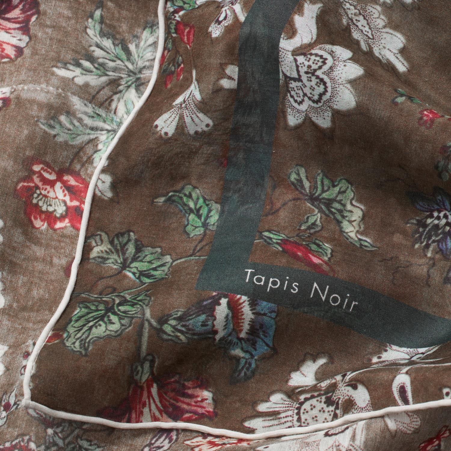 Tapis Noir Light Small Eliza Scarf