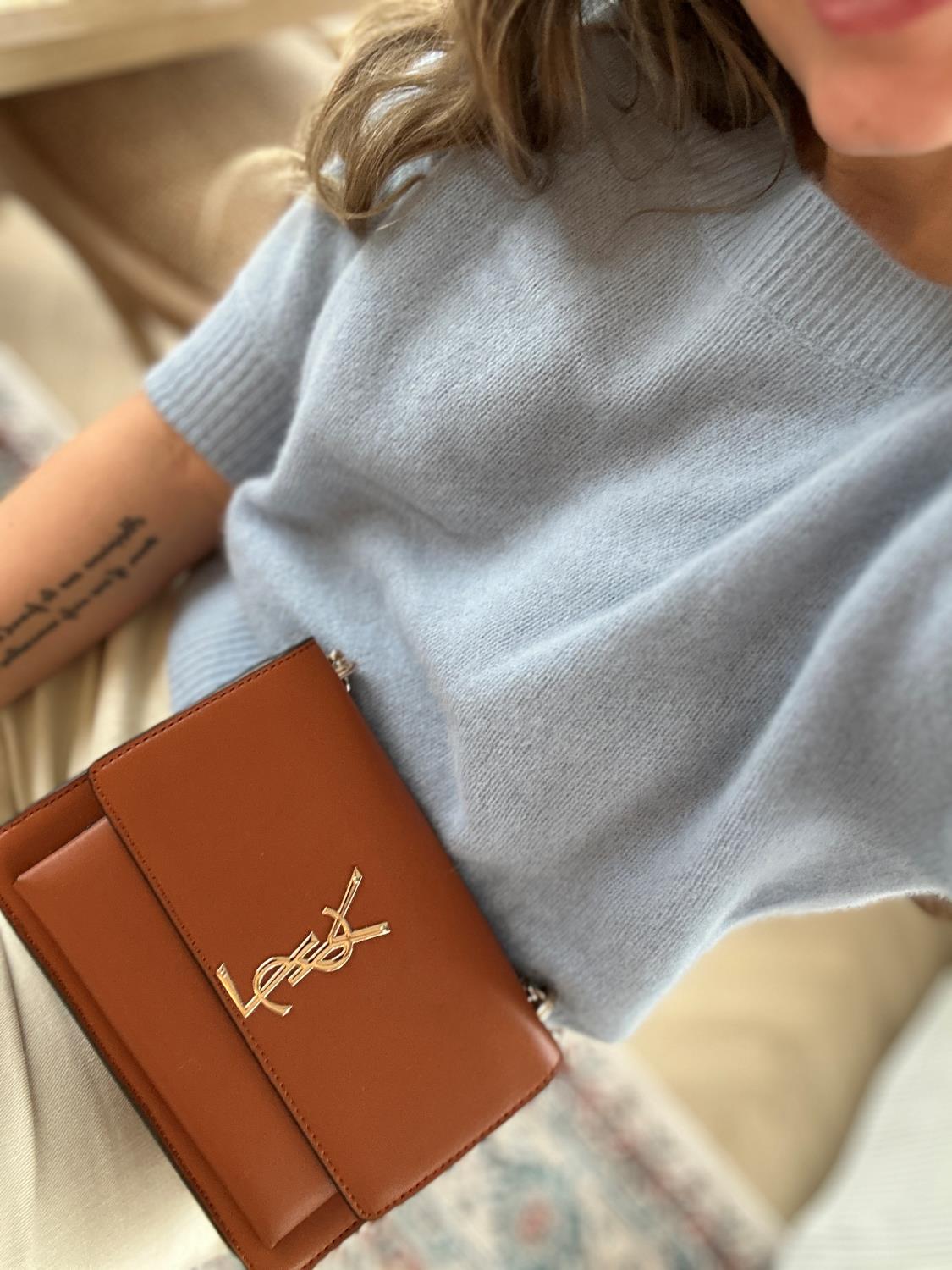 Six Ames Moi Sky Blue