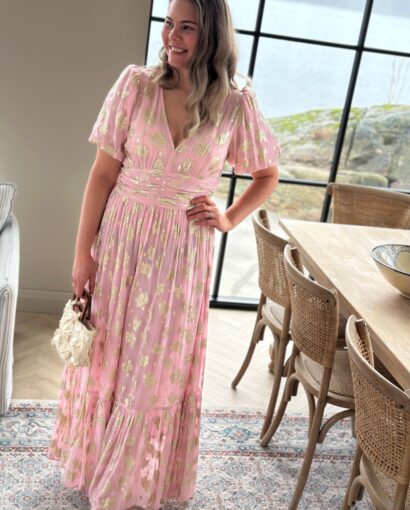 MissMaya Leonora Dress Blushing Bride – Forloverkjole og kjole til bryllupsgjest