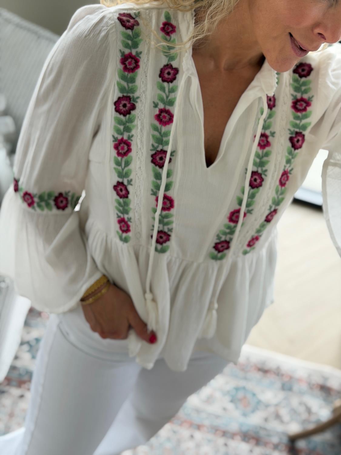 Yas Chella 3/4 Tunic Top Multicolor - Feminin og luftig tunika med broderier