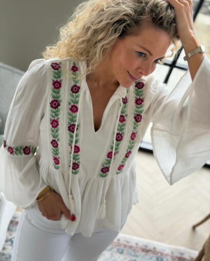 Yas Chella 3/4 Tunic Top Multicolor - Feminin og luftig tunika med broderier