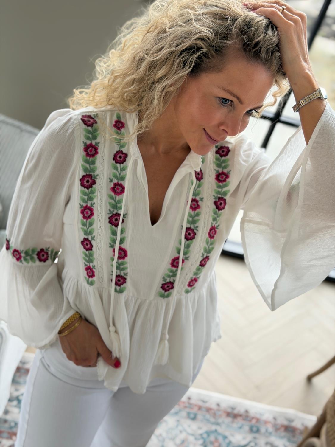 Yas Chella 3/4 Tunic Top Multicolor - Feminin og luftig tunika med broderier