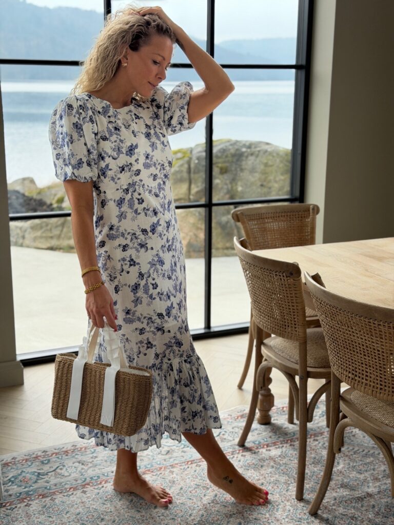 Miss Maya Johanna Dress Porcelain Blue – Elegant kjole i blått til dame