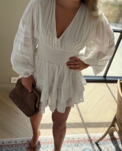 Helene Studios Miri Long Sleeve Dress White – Hvit bomullskjole med lange ermer