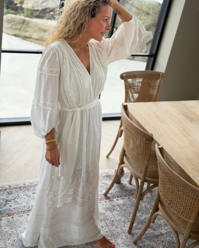 Ravn Ravn Lita Maxi Dress – Eksklusiv blondemaxikjole med belte