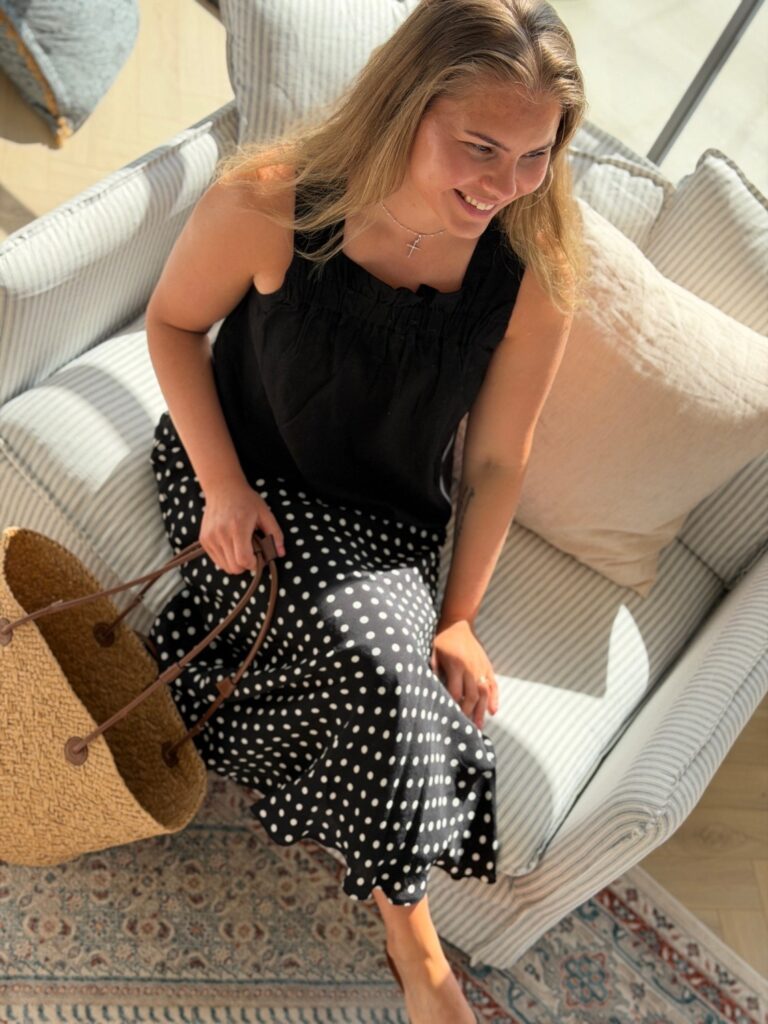 My Essential Wardrobe Florence Top Black – Sort topp i lett kvalitet