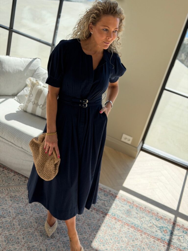 YAS Maruma Midi Dress Navy – Elegant midikjole i bomull, lin og viskose
