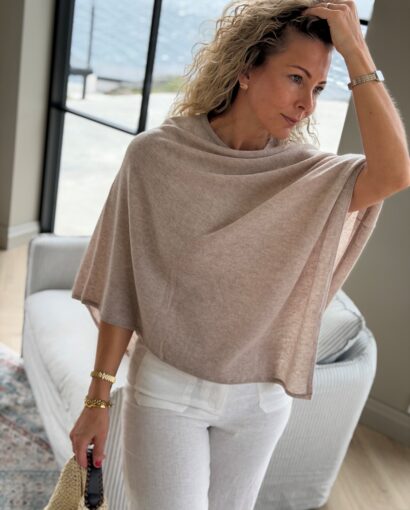 NOHR Studio Poncho i ull og cashmere Beige