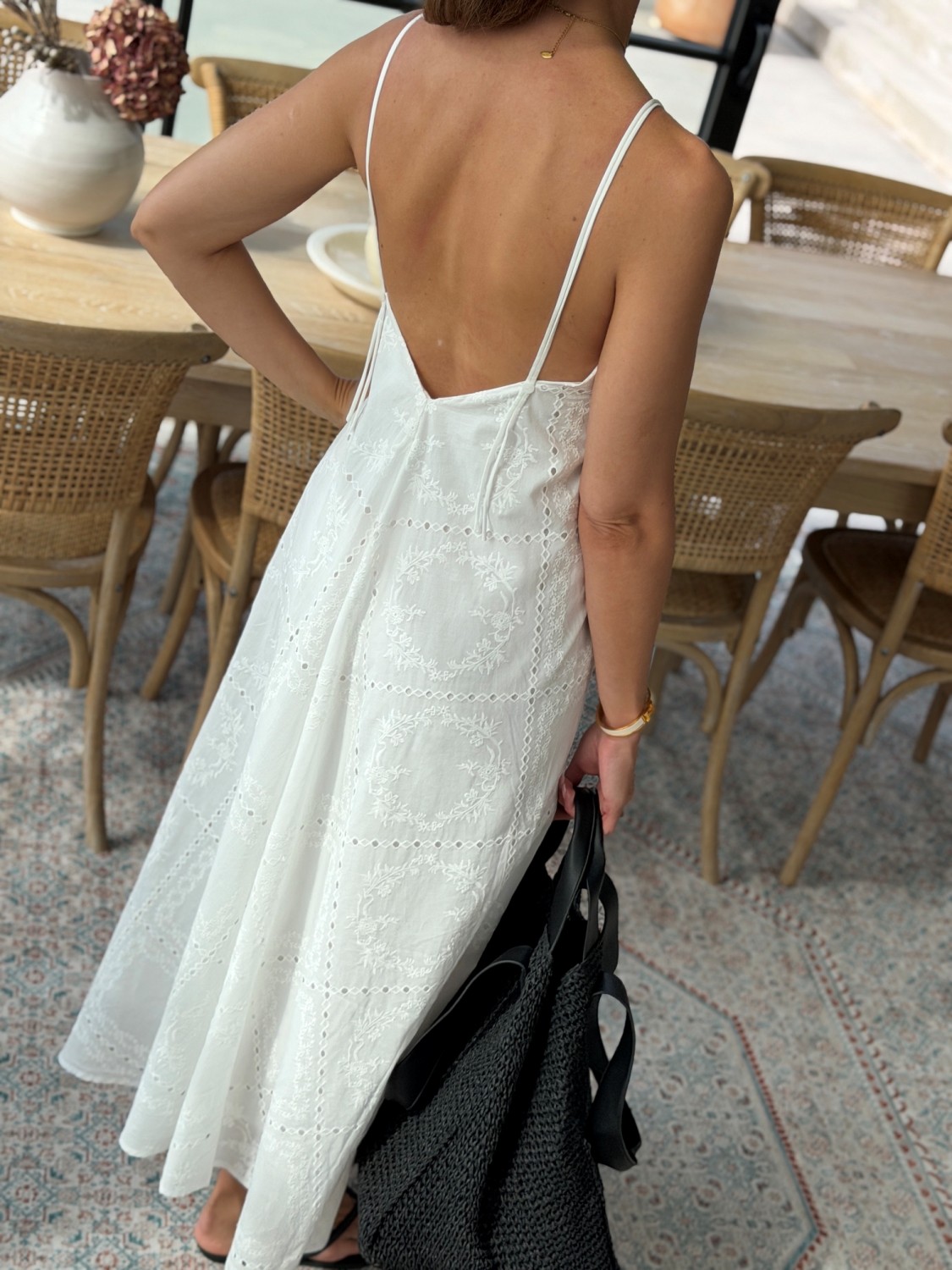 EDITED Aurelia Dress – stroppekjole med broderie anglaise