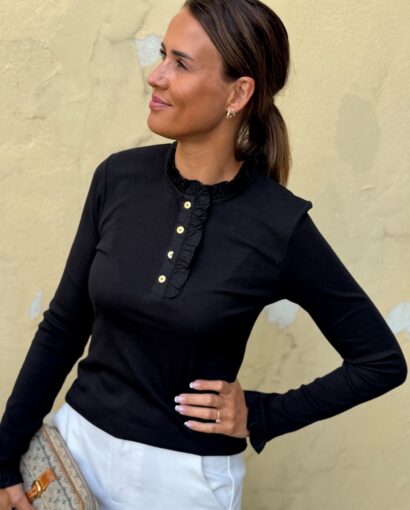 Close To My Heart Flory T-shirt Black - Langermet Topp med rysjer