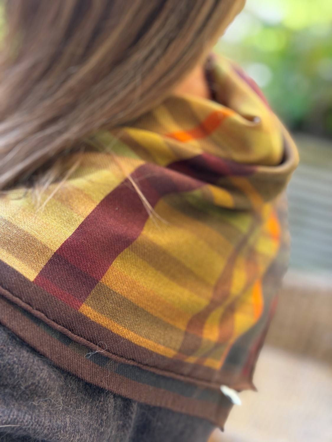 Nohr June Wool Scarf 65x65 Burgundy – Rutete ullskjerf i 100 % ull