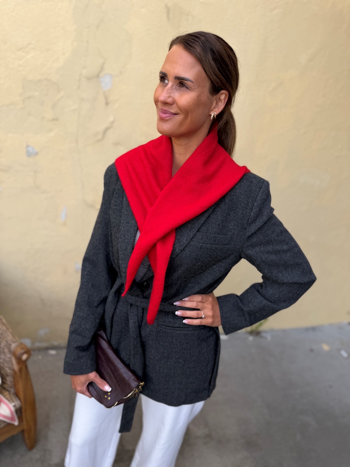 My Essential Wardrobe Layla Blazer – Klassisk blazer i ullblanding med belte