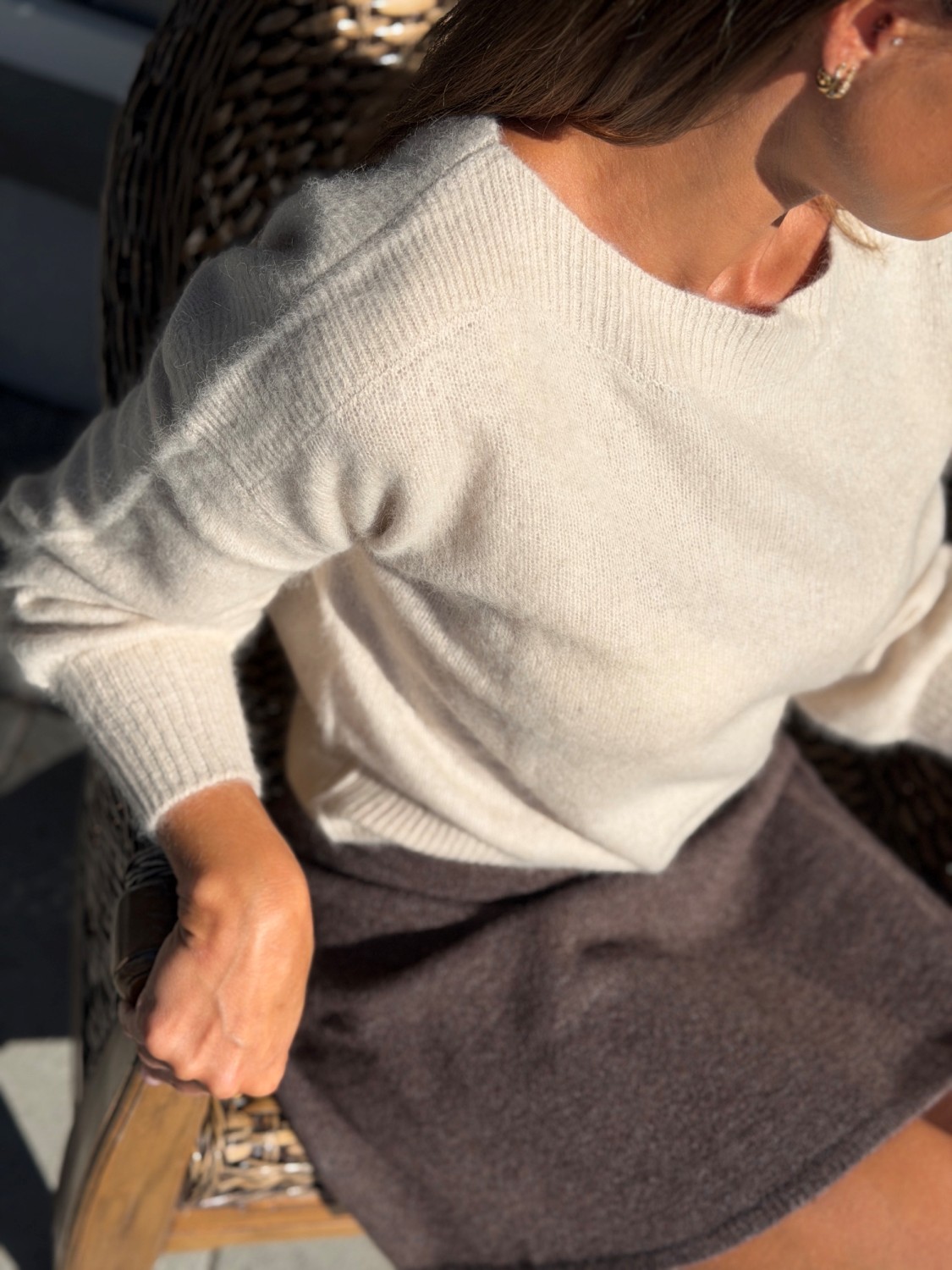 Six Ames Malou Sweater Oatmeal Beige – Myk strikkegenser i 100 % vaskebjørnull